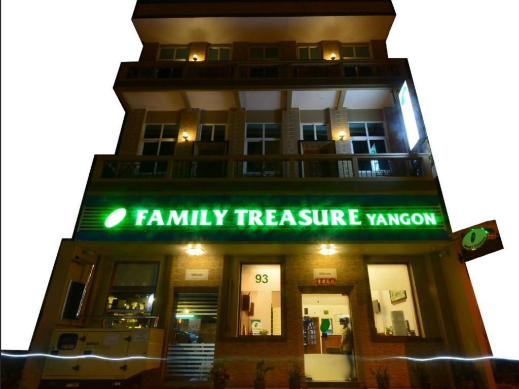 Family Treasure Yangon Hotell Exteriör bild